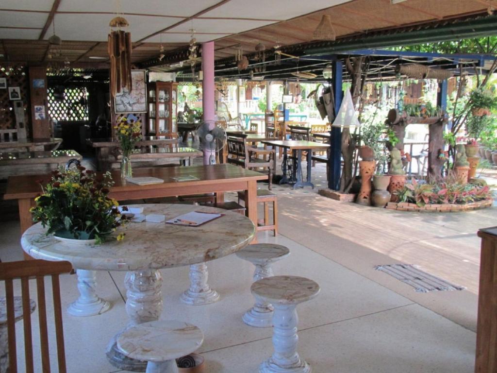 Orchid Hibiscus Guest House Sukhothai Exterior photo
