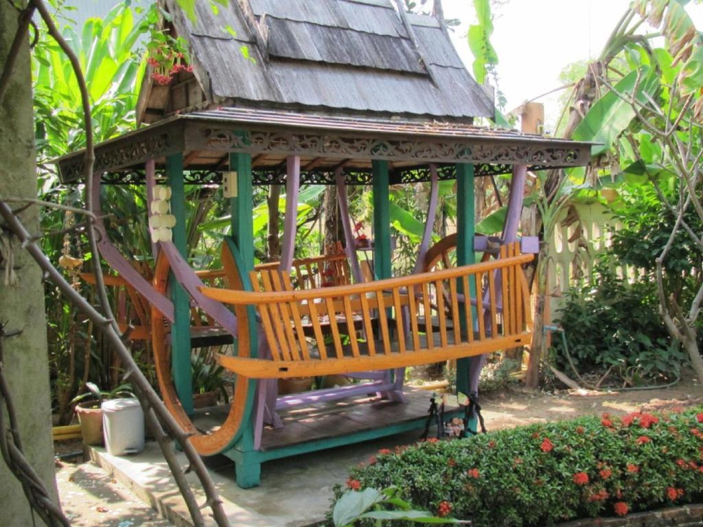 Orchid Hibiscus Guest House Sukhothai Exterior photo